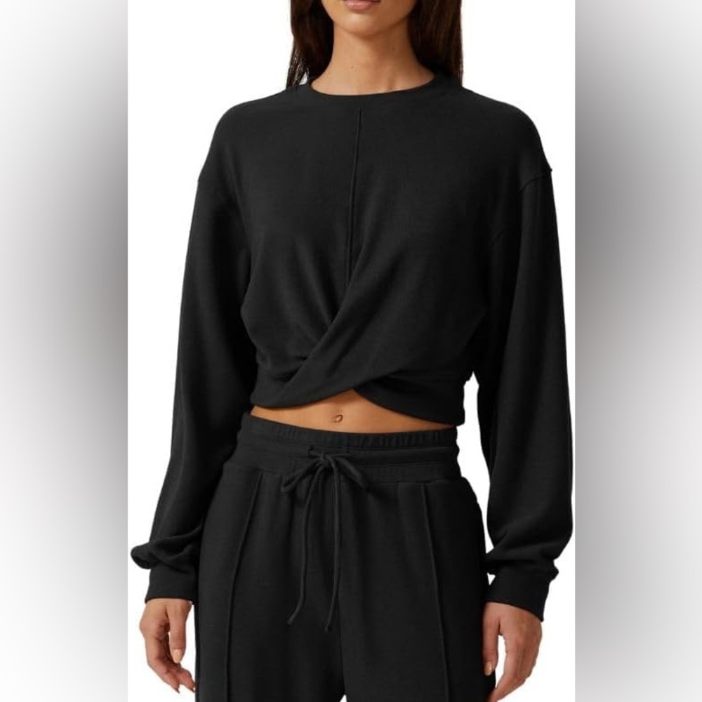 Qinsen Black Cropped Sweater